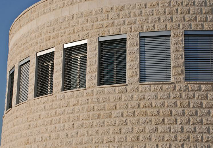 צלונים חיצוניים