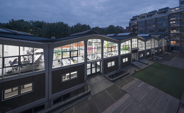 ����� Het Industriegebouw, �����: Ossip van Duivenbode