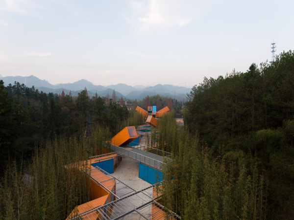 Design: LOT-EK, Photography: Noah Sheldon