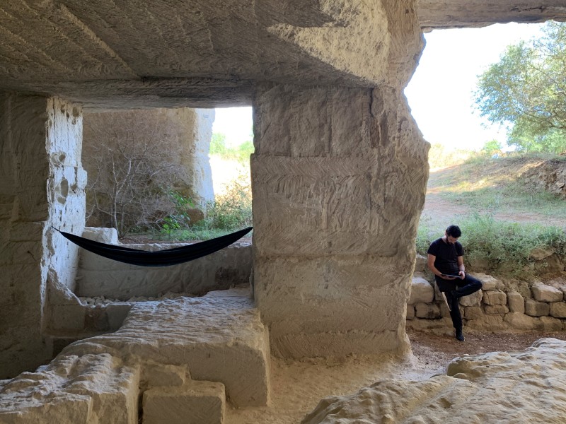 ערסל במרפסת, Ca
