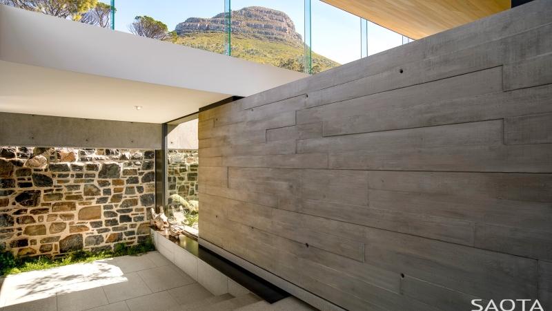 Saota Kloof House Photo Credit: Adam Letch & Micky Hoyle