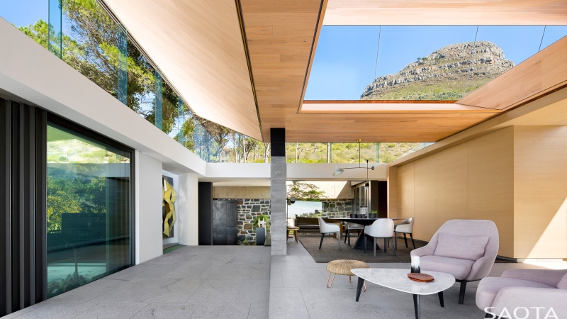 Saota Kloof House Photo Credit: Adam Letch & Micky Hoyle