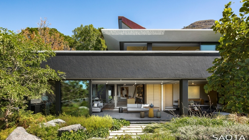 Saota Kloof House Photo Credit: Adam Letch & Micky Hoyle