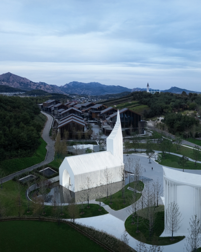 The Chamber Church. Photo Credit: Schran-Shengliang Su, Sunac Aduo Town