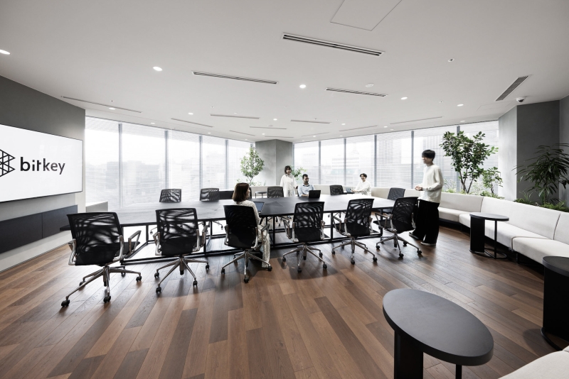 BITKEY OFFICE, Photo Credit: Nacasa&Partners