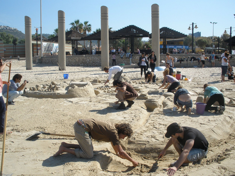 עיר, חול וים - פעילות שנה א