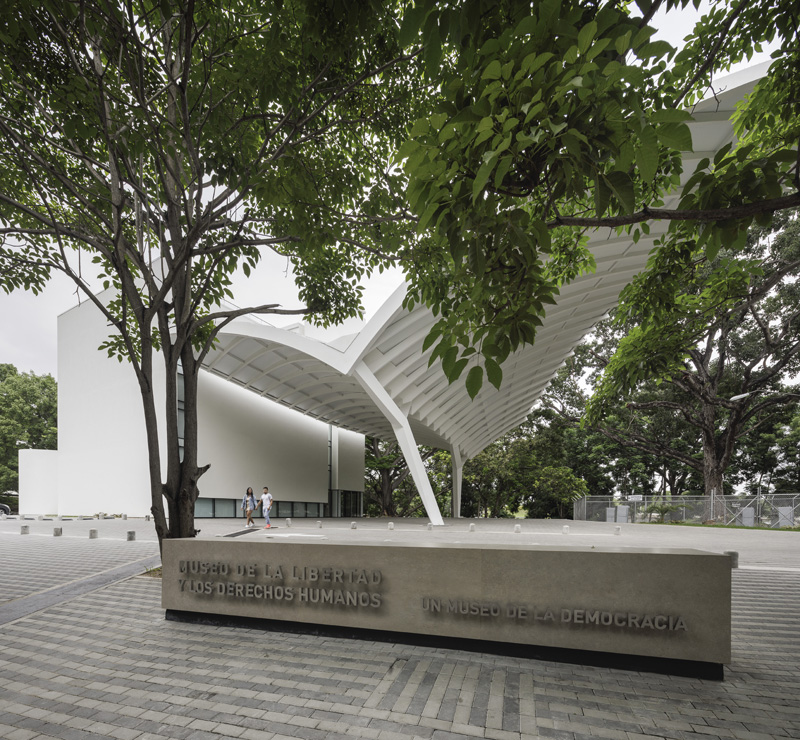�����: ���� �������� [Mallol Arquiectos], �����: ������ ���� [Fernando Alda]